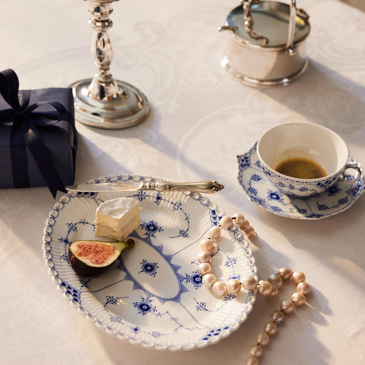 Blue Fluted Full Lace Cup and Saucer, 20 cl - US 3917