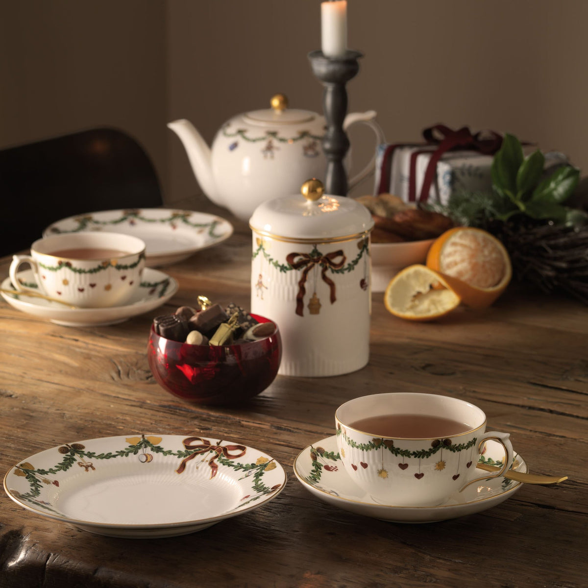 Star Fluted Christmas Plate, 19 cm - US 7114